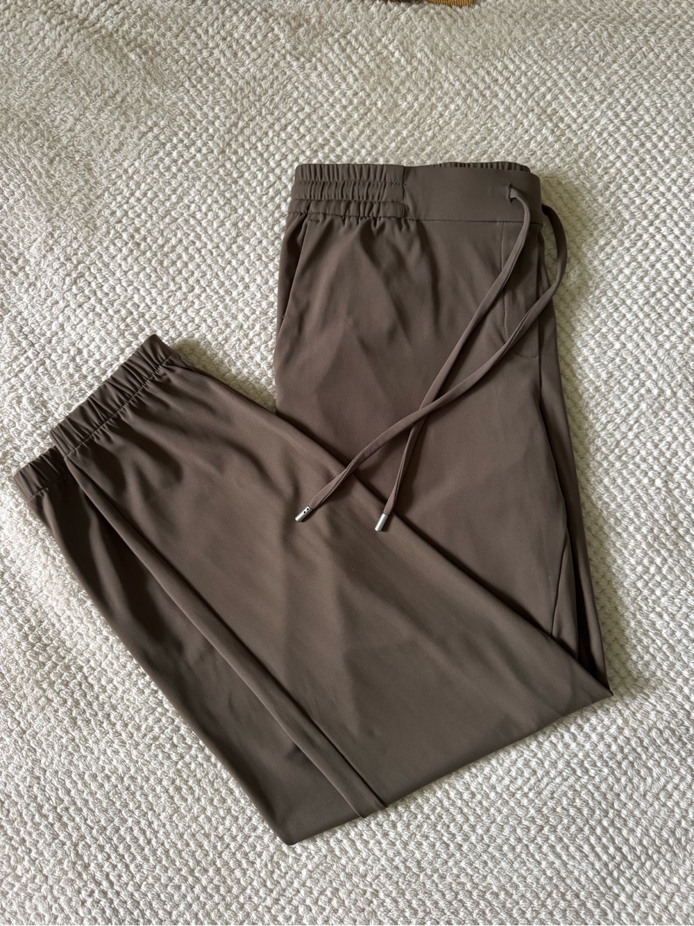 RW&CO Olive Taupe Jogger Pants Women's M Drawstring ✨ NWOT